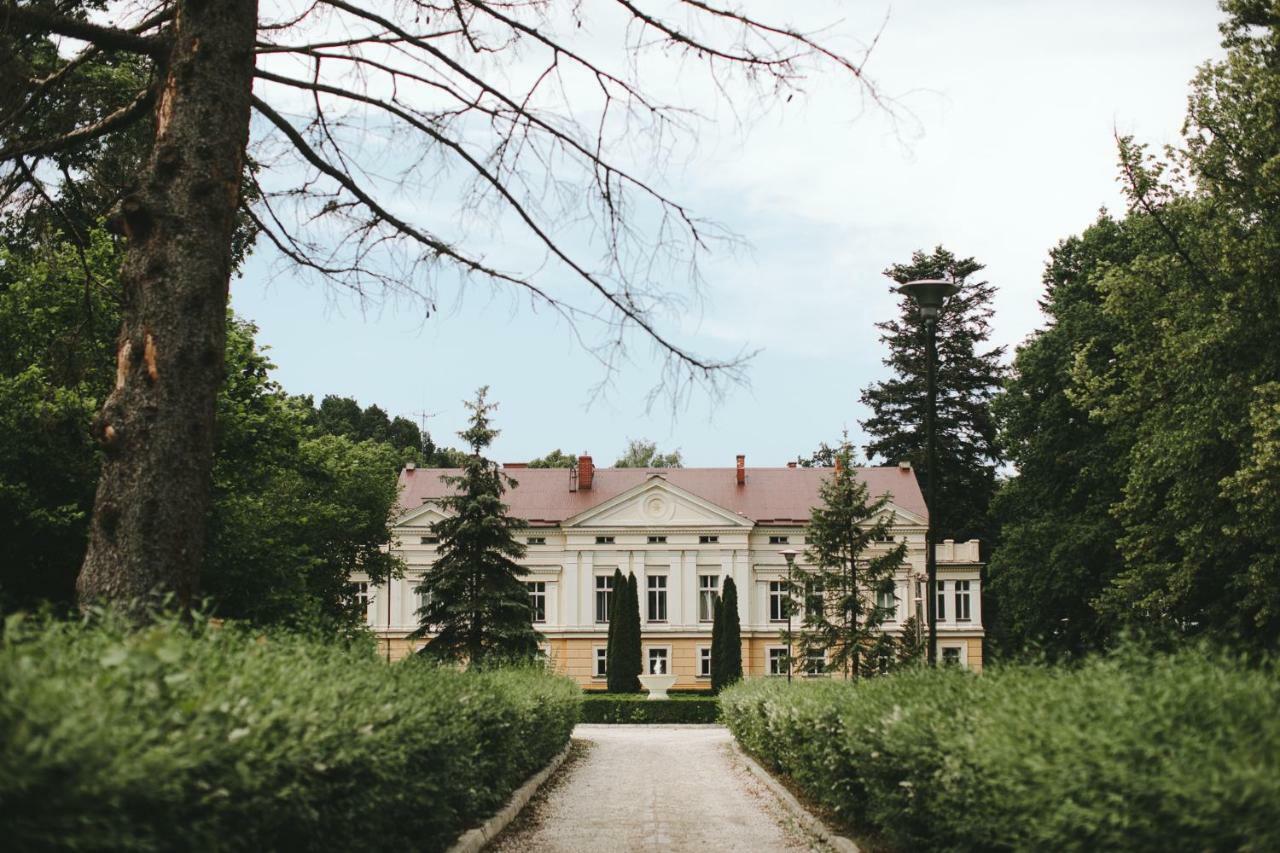 Palac Sasino Odnova Hotel Exterior foto